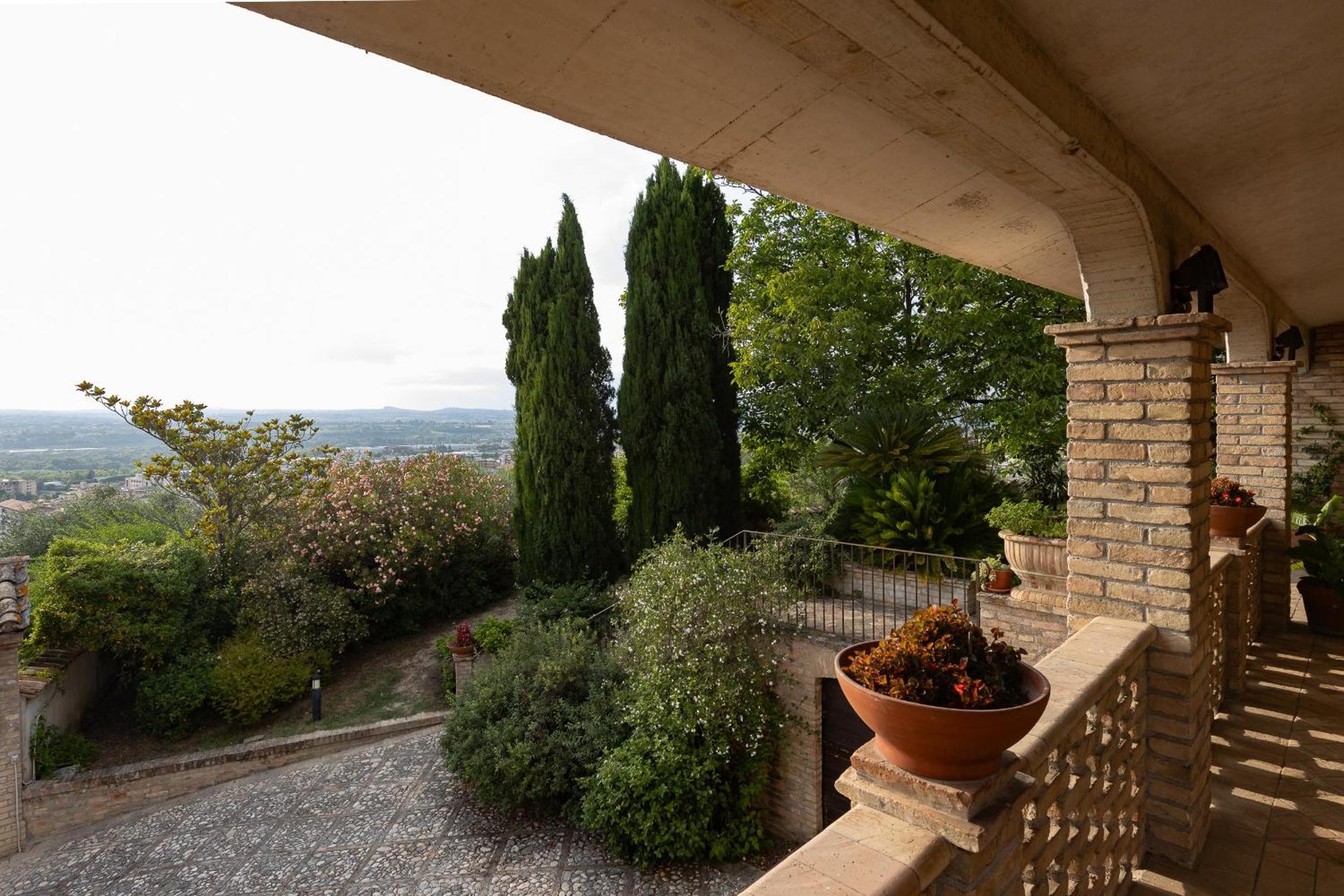 B&B Villa Dei Desideri Chieti Exterior foto