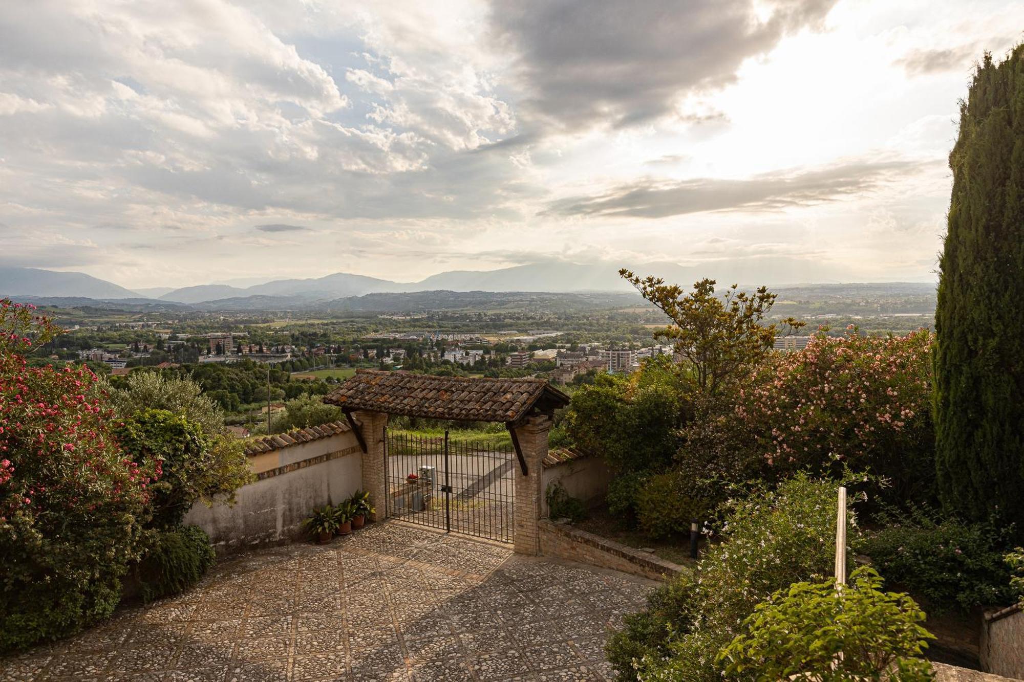 B&B Villa Dei Desideri Chieti Exterior foto
